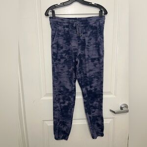 Athleta Pants Womens 6 Purple Farallon Printed Jogger Inversion Medieval Violet